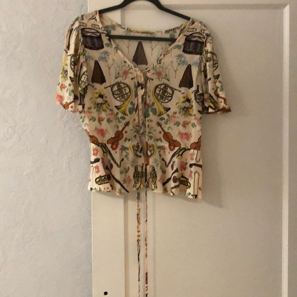 100% silk Anthropologie top!!